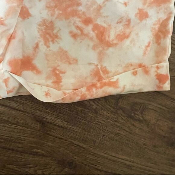 NWT BCBGeneration Tie-Dye ​​Paper Bag Shorts Pink and White TIE DYE Size Medium - Picture 5 of 13